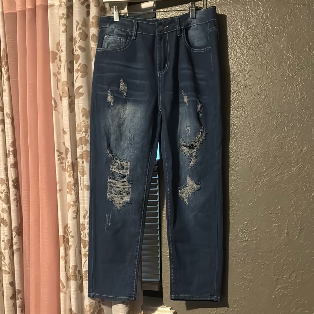 Women’s Distressed Blue Jeans